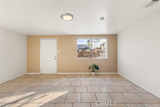 Detail Gallery Image 14 of 40 For 1252 E Avenue R6, Palmdale,  CA 93550 - 3 Beds | 1 Baths