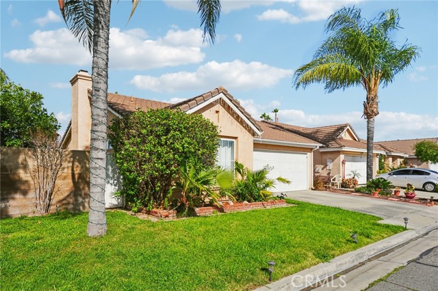 Detail Gallery Image 3 of 25 For 2350 Juneberry, Hemet,  CA 92545 - 2 Beds | 2 Baths