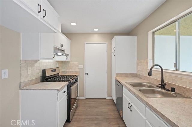 6590 Marquette Street, Moorpark CA: https://media.crmls.org/medias/fb8b11cb-d1b9-451c-8d0c-e439942a9dba.jpg