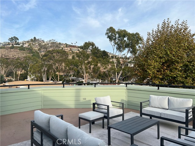 Detail Gallery Image 16 of 24 For 312 Broadway #6,  Laguna Beach,  CA 92651 - 1 Beds | 1 Baths