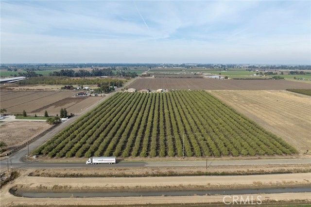 Detail Gallery Image 5 of 75 For 756 S Buhach Rd, Merced,  CA 95341 - 7 Beds | 5/1 Baths