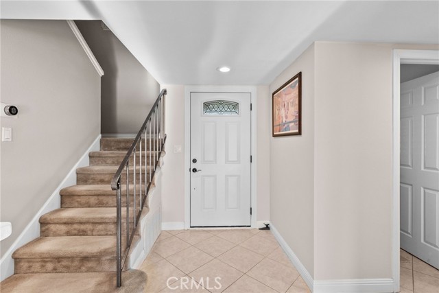 Detail Gallery Image 6 of 40 For 2019 Socrates Ave, Simi Valley,  CA 93065 - 5 Beds | 2/1 Baths