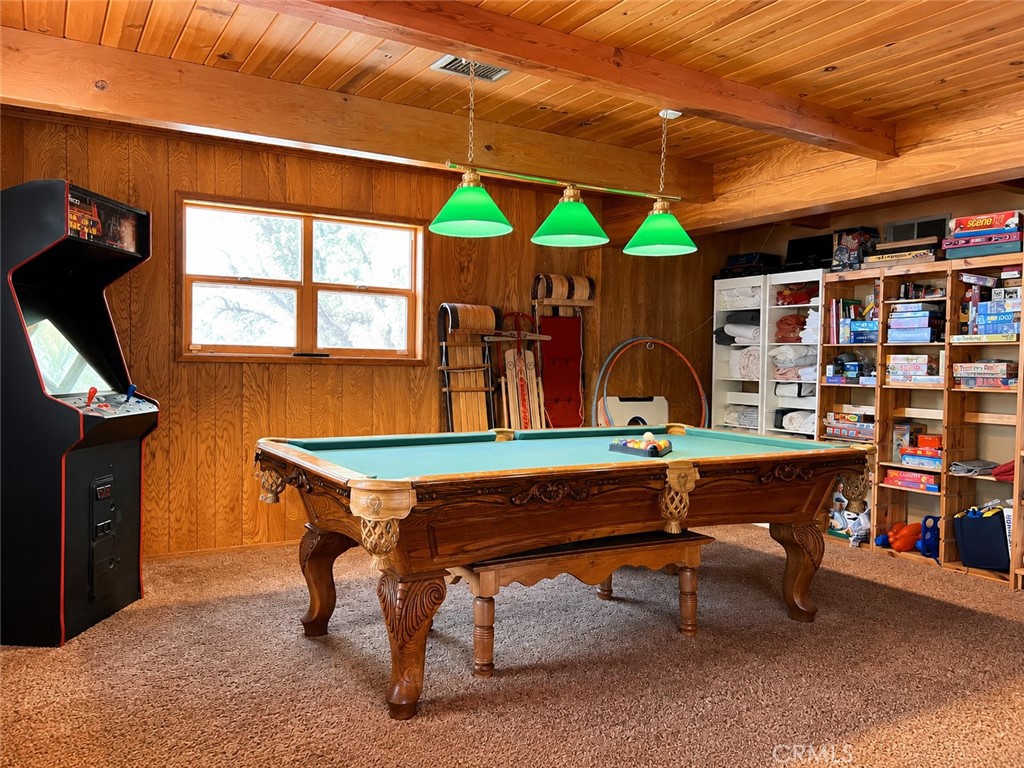 https://media.crmls.org/medias/fb8c905e-b4b2-4e4c-8281-06913cabb077.jpg?preset=X-Large