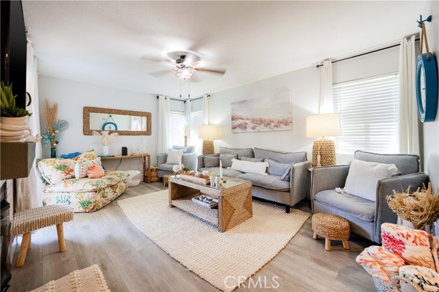 Detail Gallery Image 3 of 35 For 68 Corniche Dr #B,  Dana Point,  CA 92629 - 2 Beds | 2 Baths
