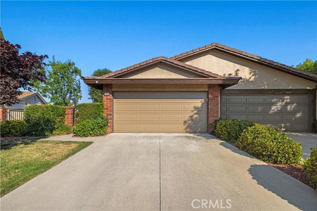 Detail Gallery Image 1 of 41 For 25610 Palma Alta Dr, Valencia,  CA 91355 - 3 Beds | 2 Baths