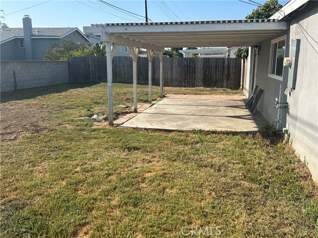 15911 Quartz Street, Westminster CA: https://media.crmls.org/medias/fb8e43f4-d5d5-43d2-841e-d1e73b6ed8bd.jpg