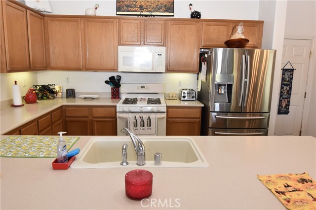 24578 Littlehorn Drive, Corona CA: https://media.crmls.org/medias/fb8ec6ac-f09a-4a23-aac4-45c902dfc493.jpg