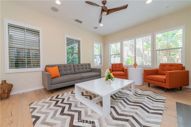 Detail Gallery Image 4 of 61 For 103 Newall, Irvine,  CA 92618 - 3 Beds | 2/1 Baths