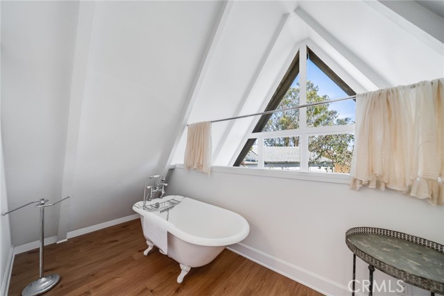 Detail Gallery Image 15 of 29 For 21562 Anns Ln a,  Laguna Beach,  CA 92651 - 2 Beds | 2 Baths
