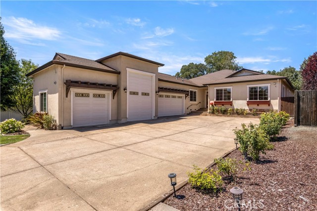 1685 Alden Avenue, Lakeport CA: https://media.crmls.org/medias/fb8f99fc-366b-4c95-a42f-0f9234345993.jpg