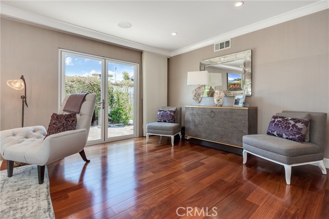 Detail Gallery Image 6 of 27 For 2897 Chateau Way, Laguna Beach,  CA 92651 - 3 Beds | 2 Baths