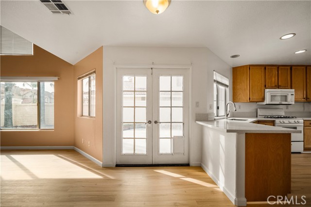 Detail Gallery Image 13 of 50 For 31868 Corte Montoya, Temecula,  CA 92592 - 4 Beds | 3/1 Baths