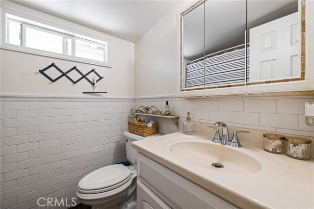 435 S Palm Avenue, Santa Paula CA: https://media.crmls.org/medias/fb902fd5-eb2d-4352-b544-74b649086433.jpg