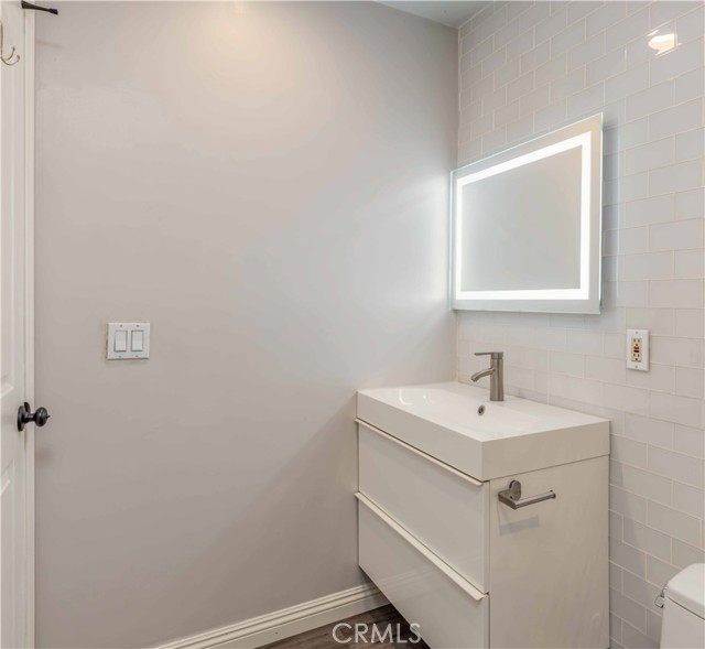3222 S Townsend Street, Santa Ana CA: https://media.crmls.org/medias/fb90977e-17b3-4056-8dfd-e5cc009cf9e4.jpg