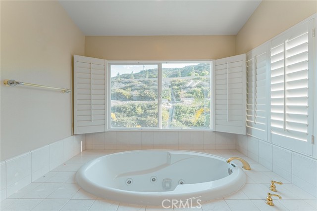 Detail Gallery Image 40 of 55 For 20336 Androwe Ln, Porter Ranch,  CA 91326 - 4 Beds | 4 Baths