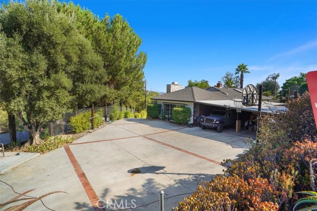 Detail Gallery Image 32 of 33 For 10557 Mahoney Dr, Shadow Hills,  CA 91040 - 3 Beds | 2 Baths