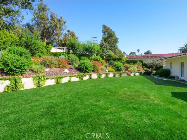 1300 Granvia Altamira, Palos Verdes Estates CA: https://media.crmls.org/medias/fb91d8df-e775-4378-9795-efa18752e64a.jpg