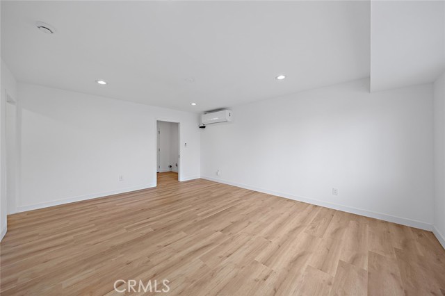 Detail Gallery Image 6 of 29 For 1433 S San Antonio Ave, Pomona,  CA 91766 - – Beds | – Baths
