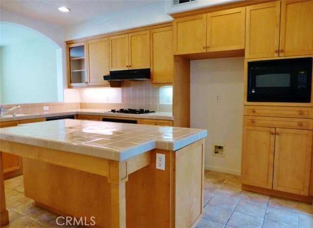 Detail Gallery Image 5 of 14 For 21 Burlingame, Irvine,  CA 92602 - 3 Beds | 2/1 Baths
