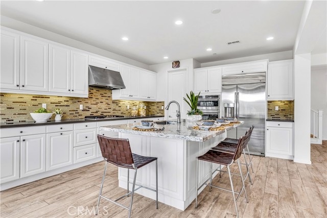 35 Cantar Street, Rancho Mission Viejo CA: https://media.crmls.org/medias/fb93af42-4f46-4750-8d42-f3519644860a.jpg