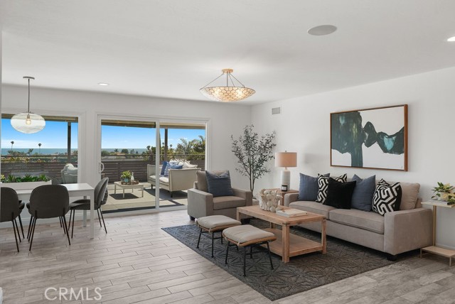 4203 Calle Mayo, San Clemente CA: https://media.crmls.org/medias/fb93be7c-ba5f-4da3-8679-8ca818a7bf36.jpg