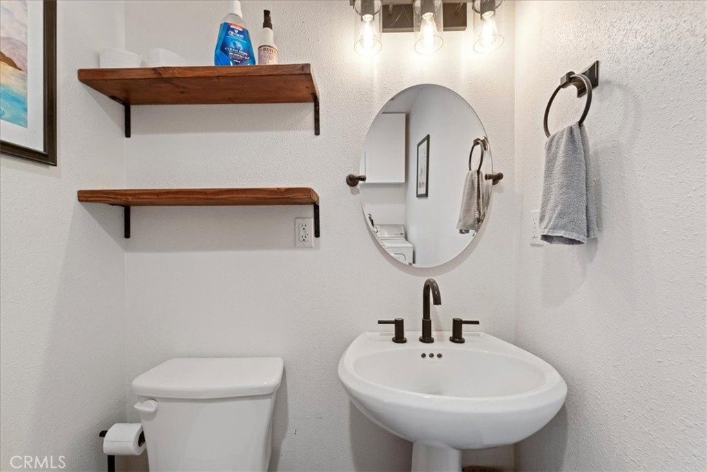 https://media.crmls.org/medias/fb947553-d742-4940-a5ad-48a120358747.jpg?preset=X-Large
