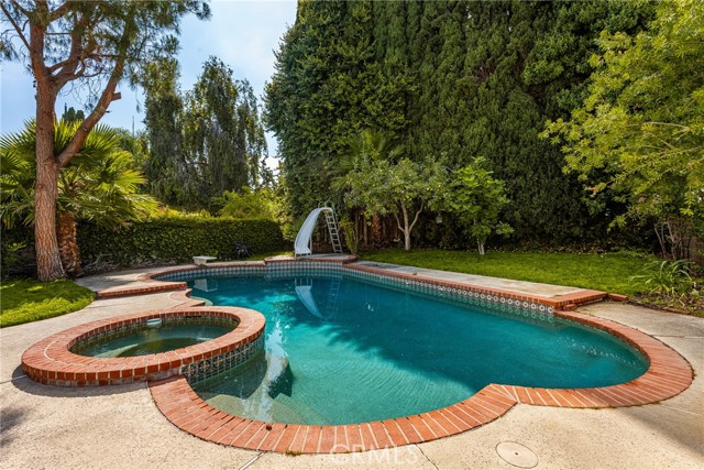 23652 Algiers Street, Mission Viejo CA: https://media.crmls.org/medias/fb947722-9327-48f7-9fd1-3a4d9a32ca49.jpg