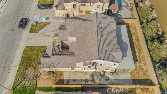 Detail Gallery Image 2 of 45 For 4713 Stargazer Pl, Palmdale,  CA 93552 - 5 Beds | 3 Baths