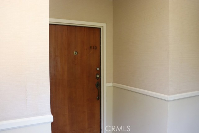 2385 Roscomare Road, Bel Air CA: https://media.crmls.org/medias/fb94d537-7988-4d84-bbaf-8daa8c1ca84f.jpg