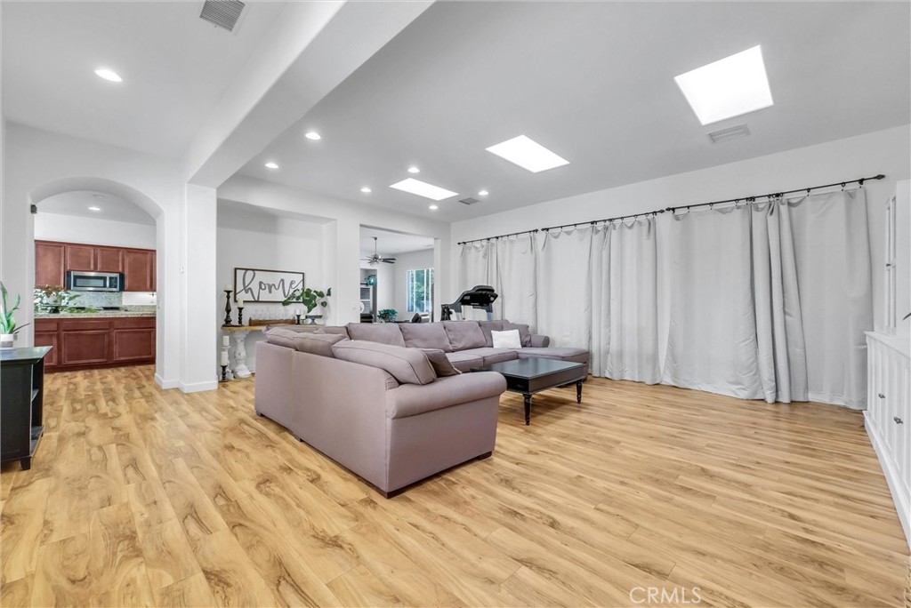 MLS #OC26134696 image #4