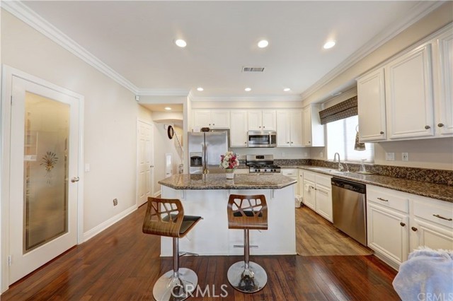 421 11th Street, Huntington Beach CA: https://media.crmls.org/medias/fb95d3b8-d7b6-4819-b382-673b0d9d5424.jpg