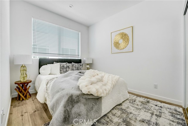 Detail Gallery Image 15 of 16 For 11952 Vanowen Ave, North Hollywood,  CA 91605 - 4 Beds | 3/1 Baths