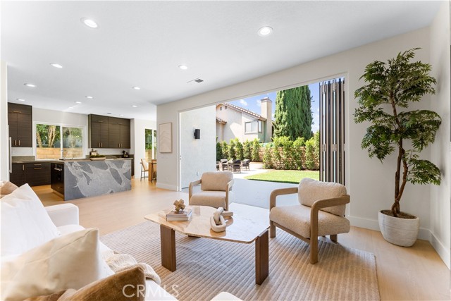 24876 Avenida Avalon, Laguna Hills CA: https://media.crmls.org/medias/fb96b2e8-b8a8-46da-a6ff-39ff62b4f010.jpg