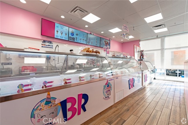 7600 BALBOA Boulevard, Van Nuys (los Angeles), California 91406, ,Commercial Lease,For Rent,7600 BALBOA Boulevard,CRSR24233474