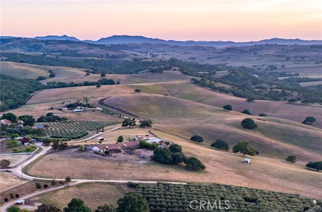 Detail Gallery Image 1 of 1 For 6060 Vista Del Paso, Paso Robles,  CA 93446 - 5 Beds | 5 Baths