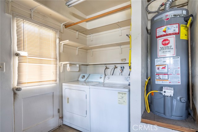 428 S Rosalinda Avenue, Azusa CA: https://media.crmls.org/medias/fb996936-4043-4751-b7d7-0e89a7c0a16e.jpg