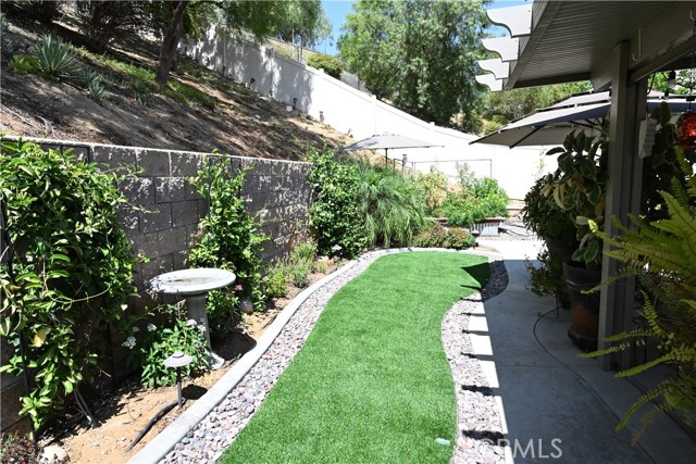 12076 18th Street, Yucaipa CA: https://media.crmls.org/medias/fb999a60-e195-4bee-8bed-a21c0183c1d6.jpg