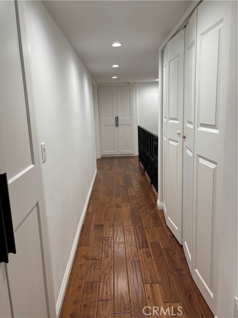 5533 Edward E Horton Lane, Encino CA: https://media.crmls.org/medias/fb9a58d8-eb4c-4015-9159-2e769cd6f904.jpg