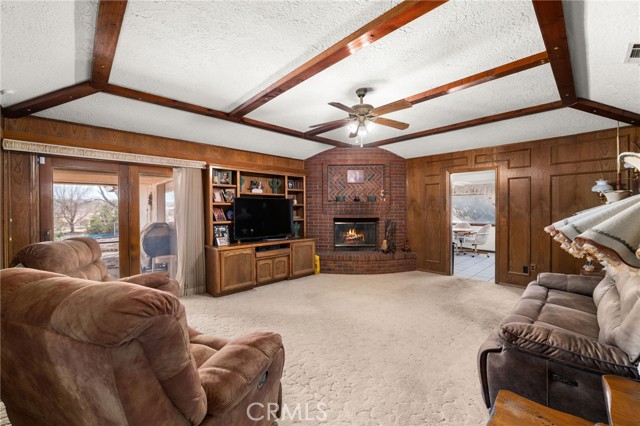 Detail Gallery Image 16 of 61 For 9925 Balsam, Hesperia,  CA 92345 - 3 Beds | 3 Baths