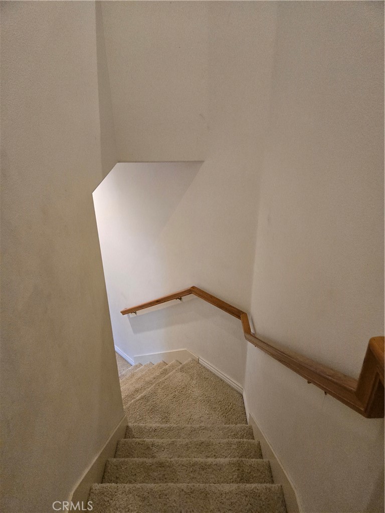 https://media.crmls.org/medias/fb9bdab7-5a62-4d26-aecf-58c417423133.jpg?preset=X-Large