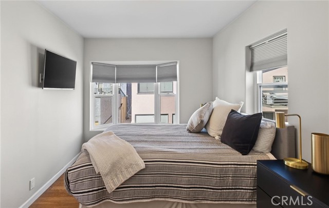 Detail Gallery Image 36 of 75 For 28 10th Ct (9th St Walkstreet), Hermosa Beach,  CA 90254 - 4 Beds | 3/2 Baths