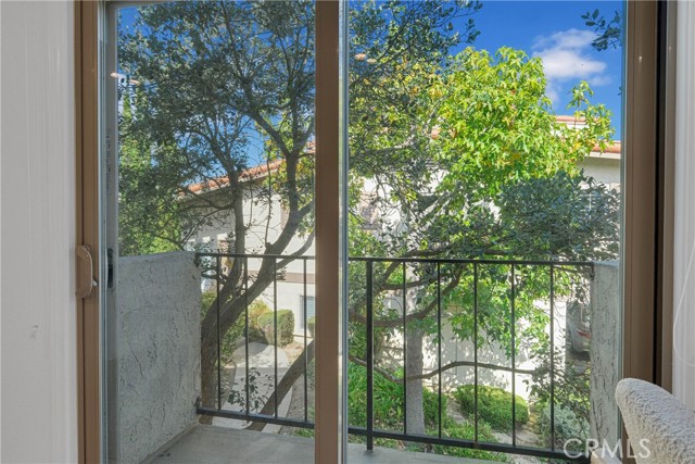 Detail Gallery Image 14 of 36 For 28127 Ridgethorne Ct, Rancho Palos Verdes,  CA 90275 - 3 Beds | 2 Baths