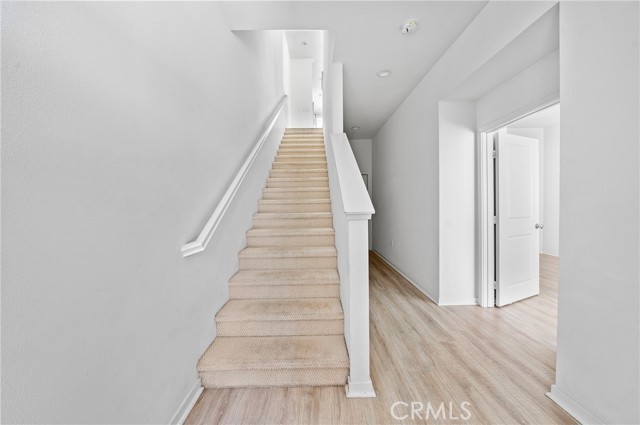 Detail Gallery Image 9 of 33 For 143 Frame, Irvine,  CA 92618 - 3 Beds | 3/1 Baths
