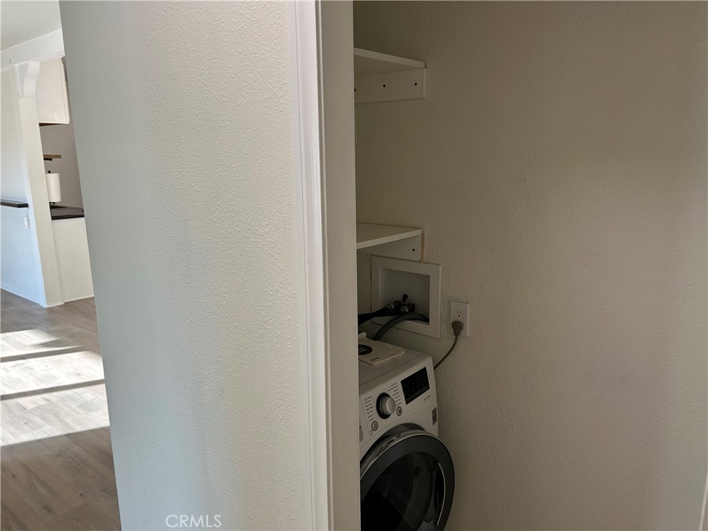 https://media.crmls.org/medias/fb9ced11-4209-4cd1-a911-a9e1d7a737e6.jpg?preset=X-Large