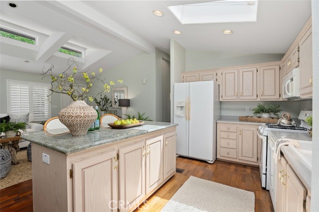 Detail Gallery Image 13 of 41 For 30802 Coast #K51,  Laguna Beach,  CA 92651 - 2 Beds | 2 Baths
