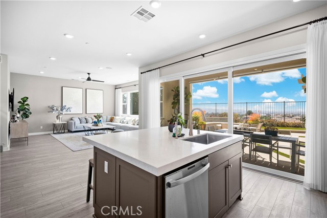 Detail Gallery Image 13 of 55 For 539 Serrano Summit Dr, Lake Forest,  CA 92630 - 4 Beds | 3 Baths