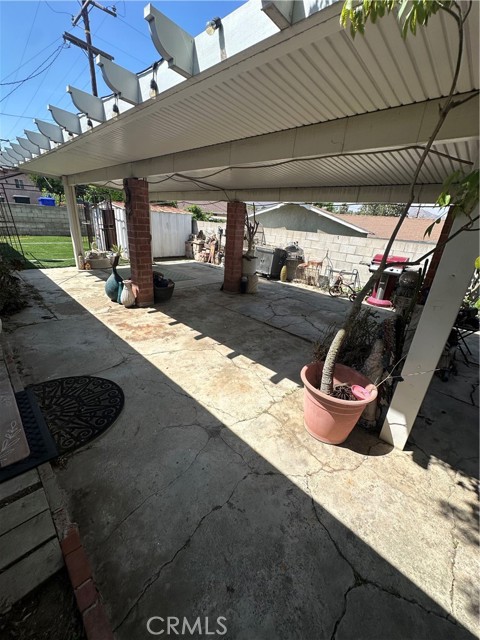 6343 Tournament Drive, Jurupa Valley CA: https://media.crmls.org/medias/fb9e766f-2a22-4e87-9346-cbf1e4c10d30.jpg