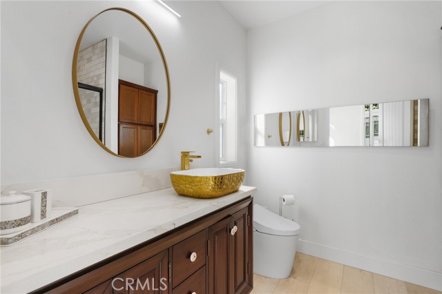 Detail Gallery Image 25 of 42 For 252 Mayflower Dr, Newport Beach,  CA 92660 - 2 Beds | 2 Baths