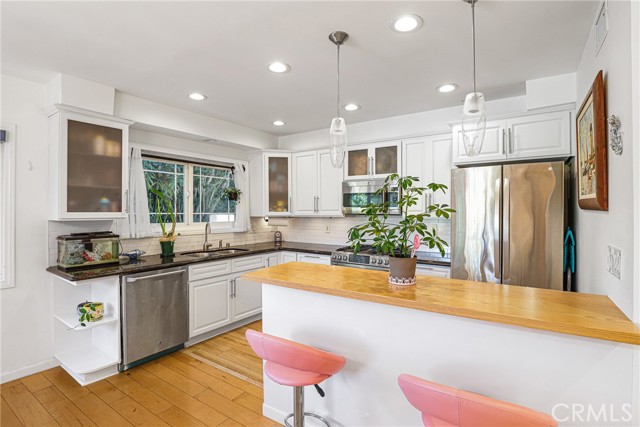 Detail Gallery Image 8 of 37 For 3329 Adina Dr, Los Angeles,  CA 90068 - 3 Beds | 3/1 Baths