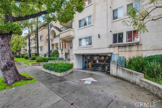 Detail Gallery Image 18 of 22 For 400 W California Ave #107,  Glendale,  CA 91203 - 2 Beds | 2 Baths